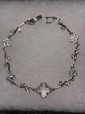 Elegant Silver-Tone Floral Bracelet